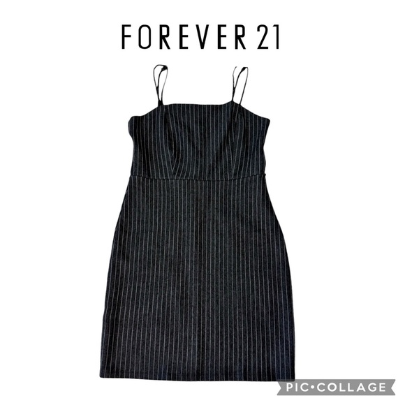 Forever 21 pinstriped black white bodycon mini dress size medium - Picture 1 of 9